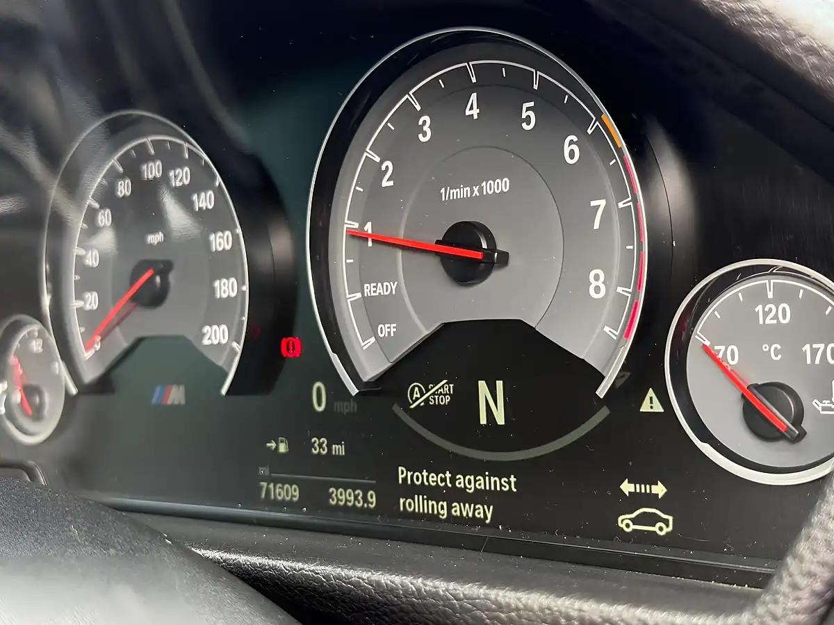 Used 2017 BMW M3 Competition Blue - Interior and Exterior details 19