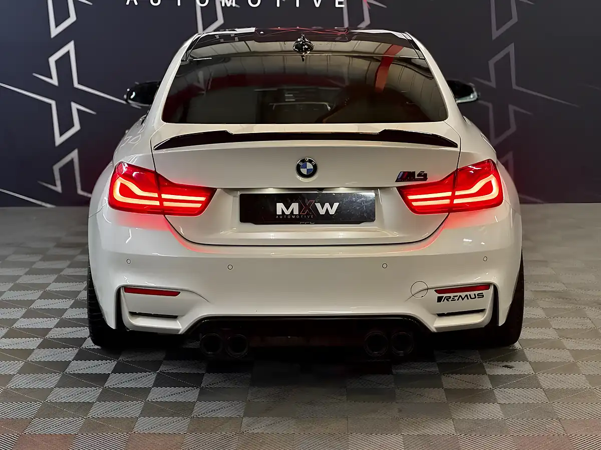 Used 2017 BMW M4 Competition White - Interior and Exterior details 12