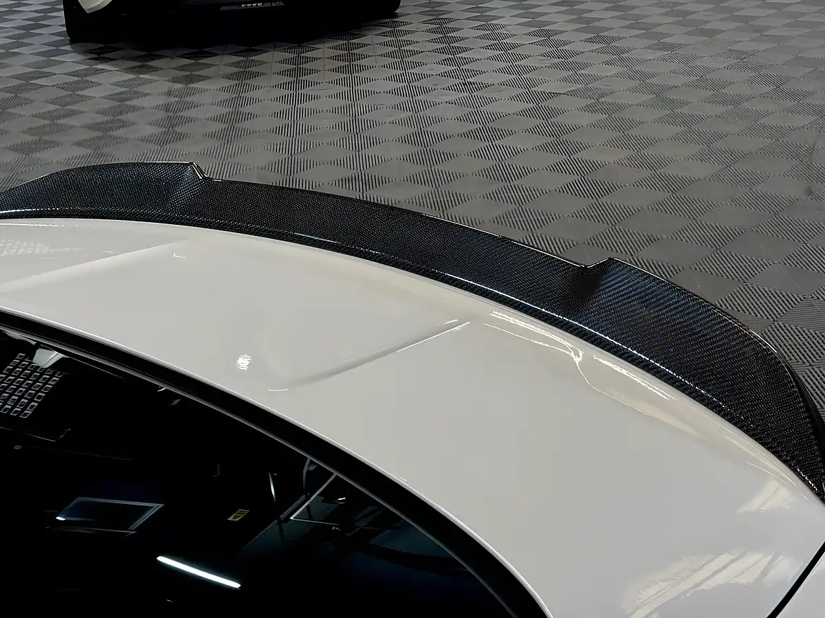 Used 2017 BMW M4 Competition White - Interior and Exterior details 15