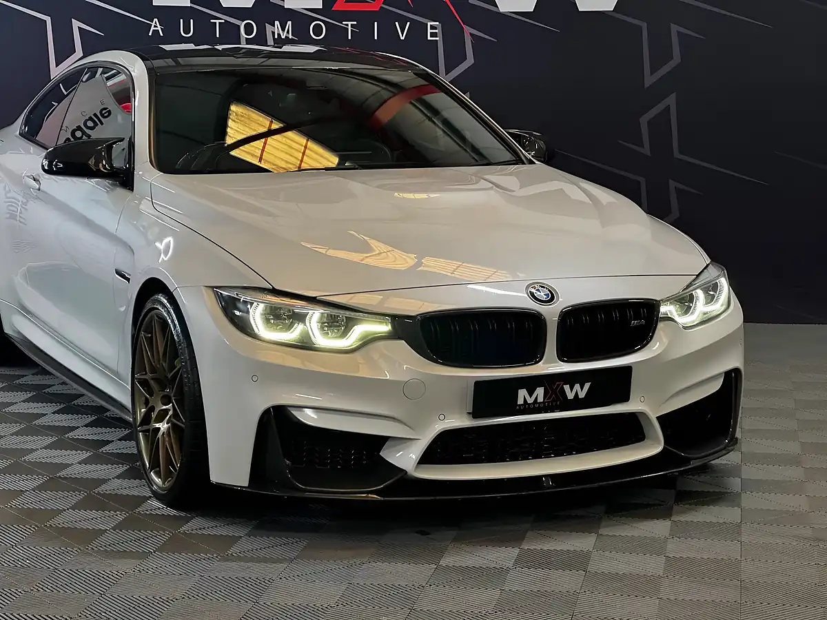 Used 2017 BMW M4 Competition White - Interior and Exterior details 4