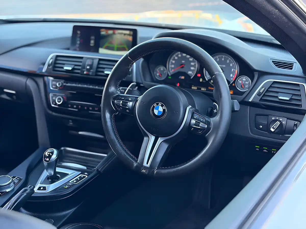 Used 2017 BMW M4 Coupe White - Interior and Exterior details 16
