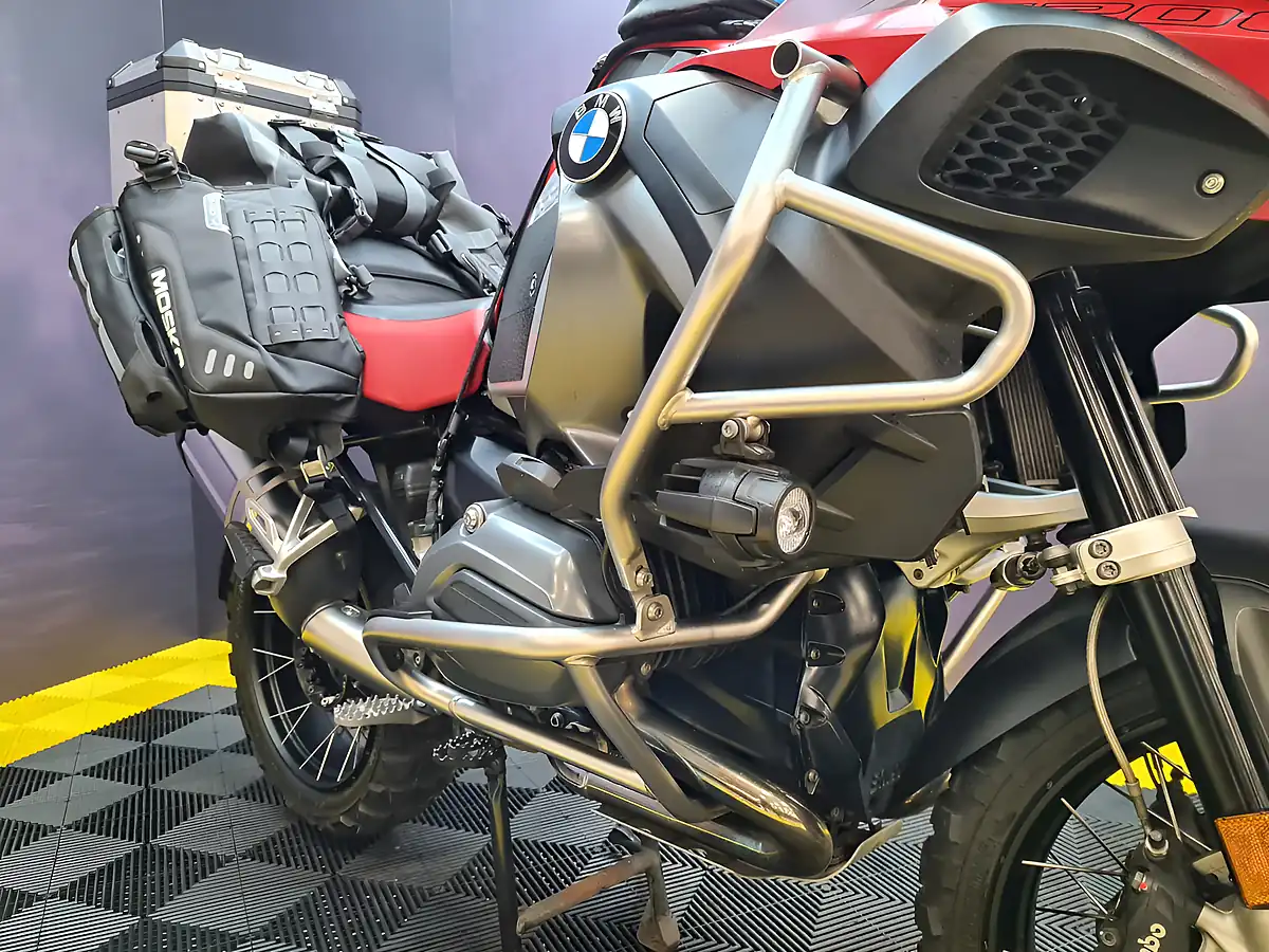 Used 2017 BMW R 1200 Gs Adventure Red - Interior and Exterior details 10