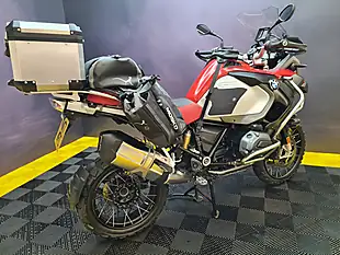 Used 2017 BMW R 1200 Gs Adventure Red - Interior and Exterior details 12