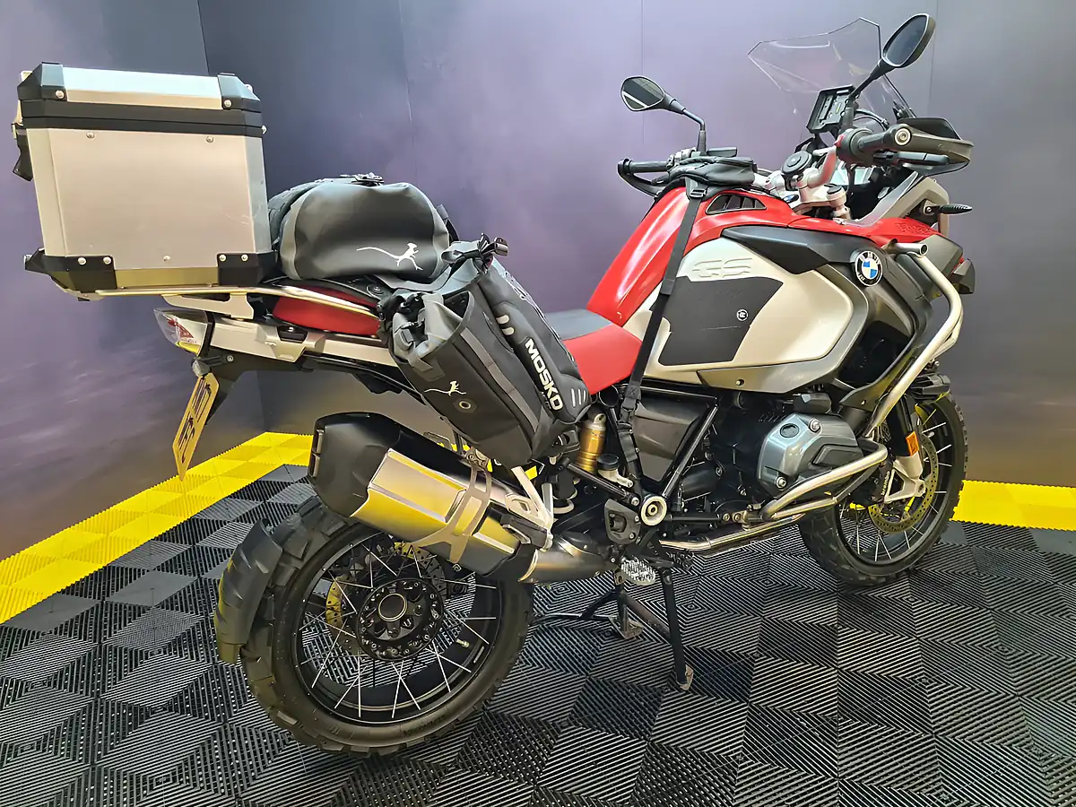 Used 2017 BMW R 1200 Gs Adventure Red - Interior and Exterior details 12