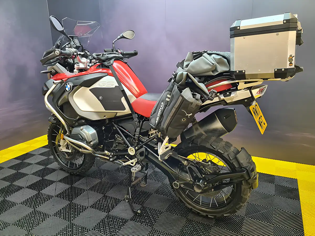 Used 2017 BMW R 1200 Gs Adventure Red - Interior and Exterior details 14