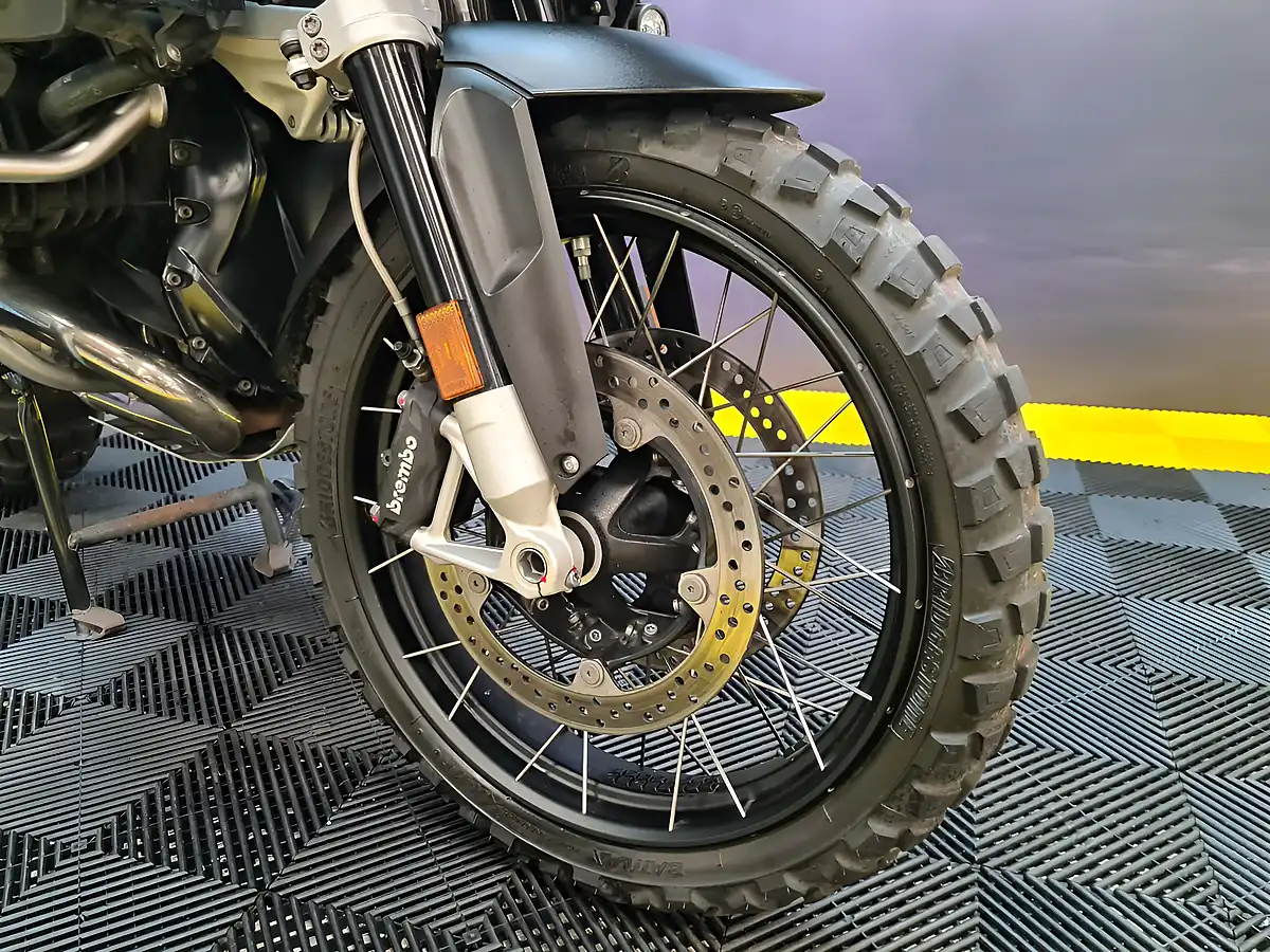 Used 2017 BMW R 1200 Gs Adventure Red - Interior and Exterior details 15