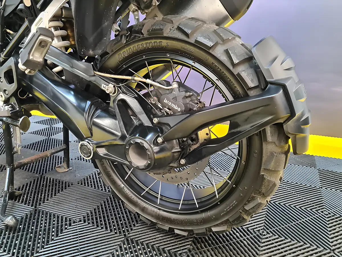 Used 2017 BMW R 1200 Gs Adventure Red - Interior and Exterior details 17