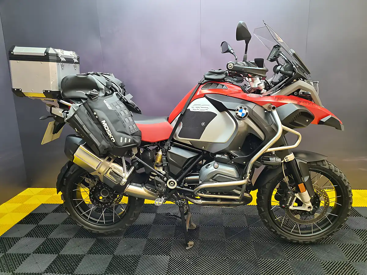 Used 2017 BMW R 1200 Gs Adventure Red - Interior and Exterior details 2