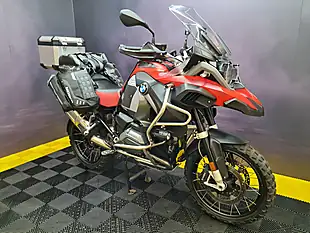 Used 2017 BMW R 1200 Gs Adventure Red - Interior and Exterior details 4