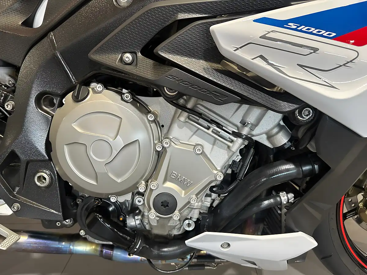 Used 2017 BMW S 1000 R Sport White - Interior and Exterior details 6