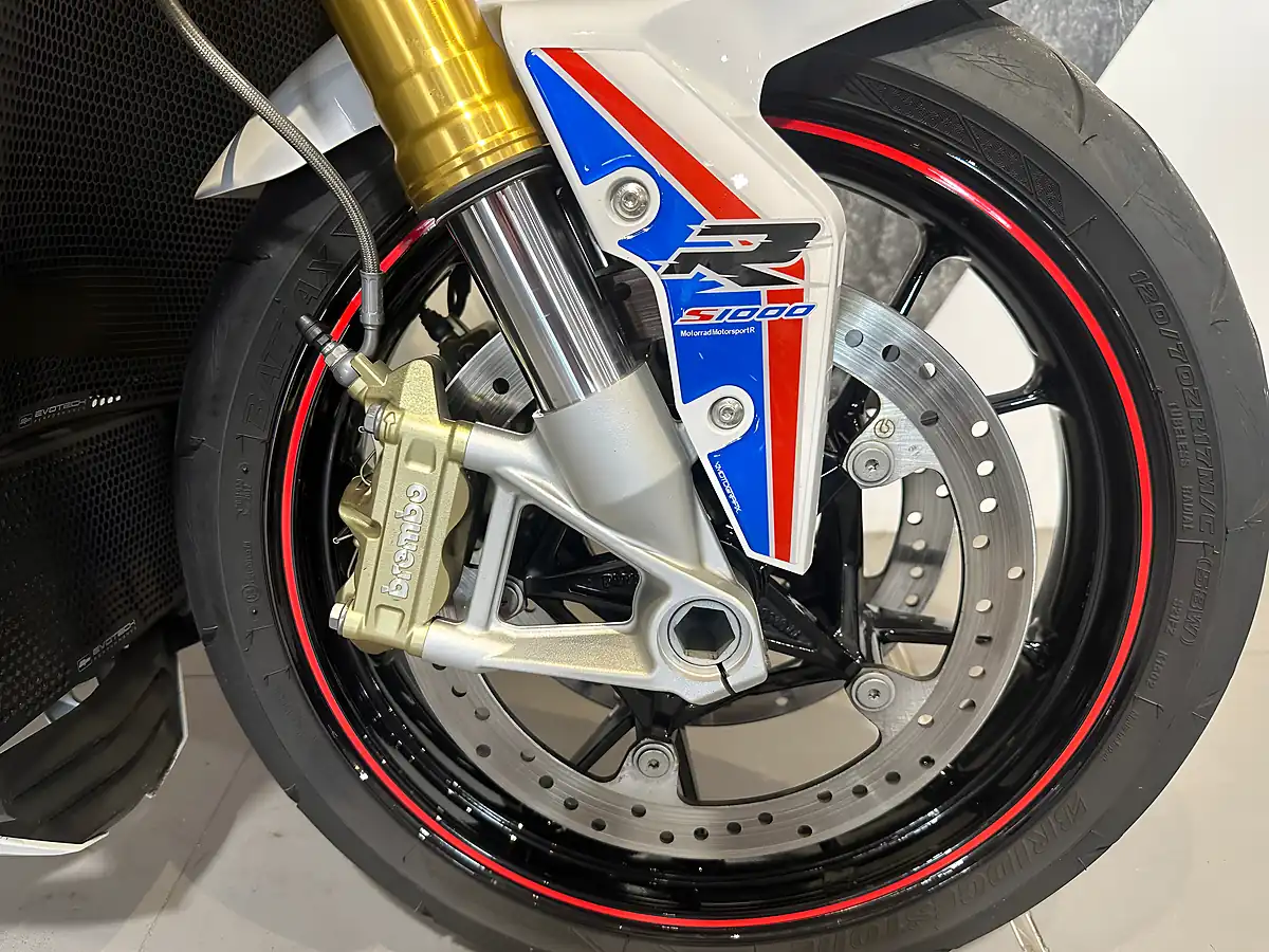 Used 2017 BMW S 1000 R Sport White - Interior and Exterior details 7