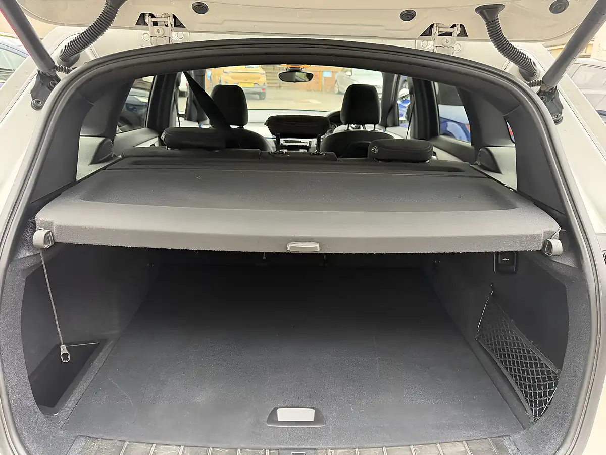 Used 2017 BMW X1 M Sport Alpine White - Interior and Exterior details 13
