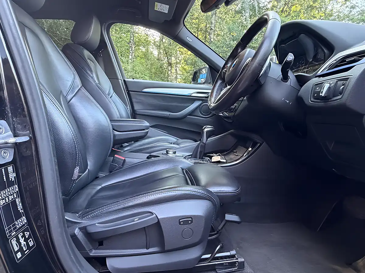 Used 2017 BMW X1 M Sport Black - Interior and Exterior details 17