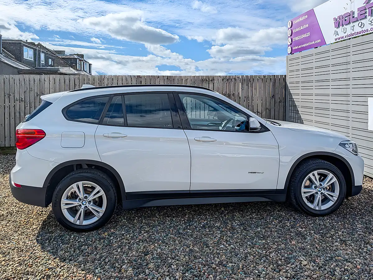 Used 2017 BMW X1 Se White - Interior and Exterior details 12