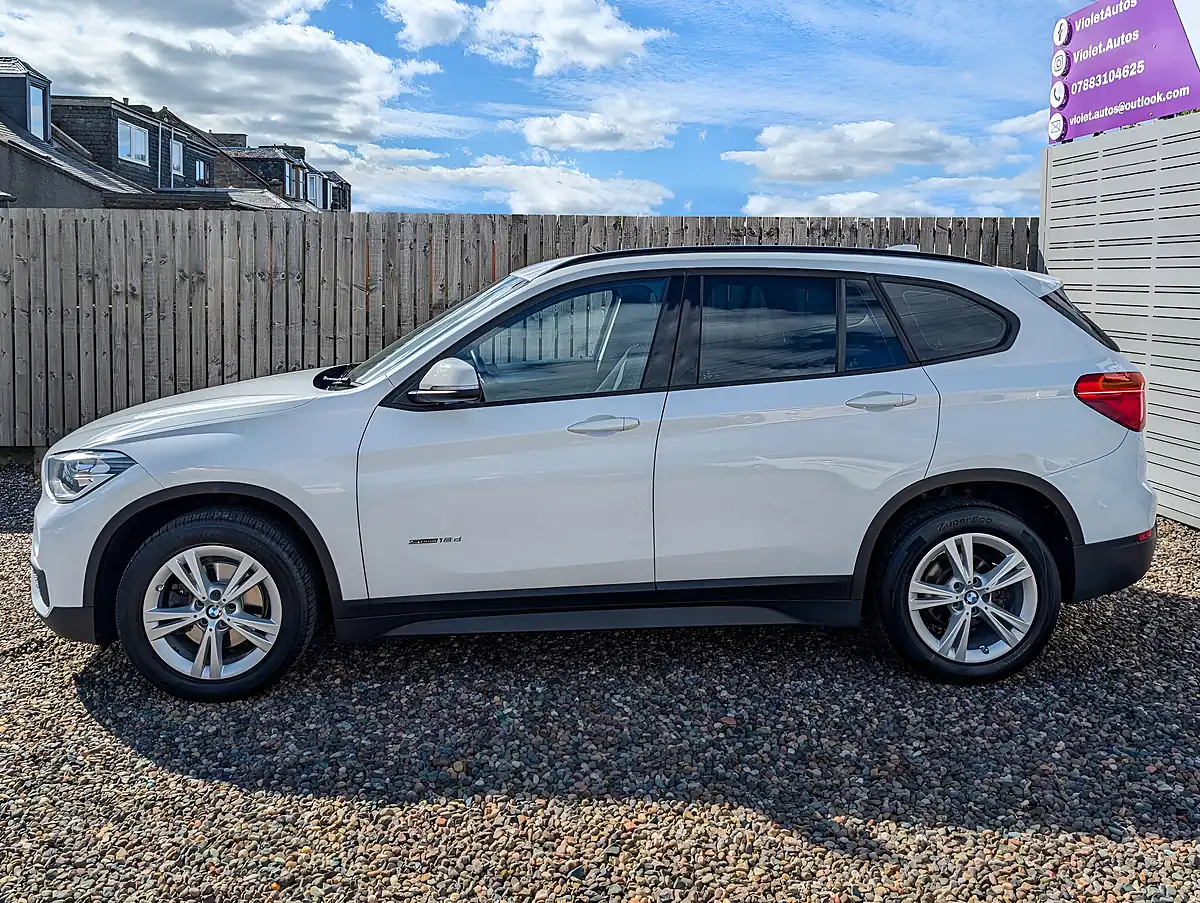 Used 2017 BMW X1 Se White - Interior and Exterior details 9
