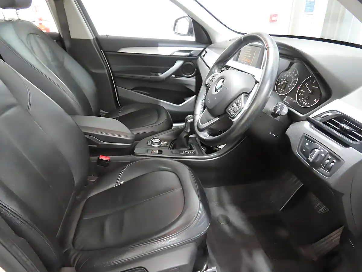 Used 2017 BMW X1 Se White - Interior and Exterior details 9