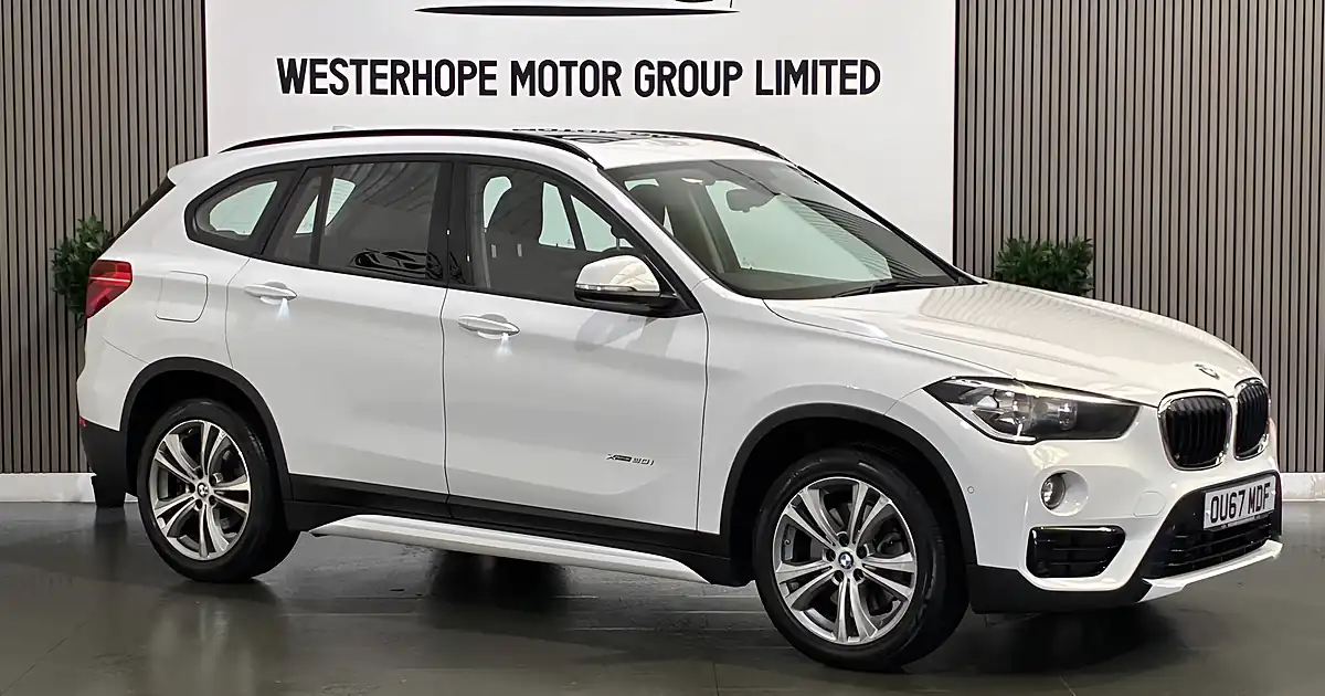 Used 2017 BMW X1 Sport White - Front View