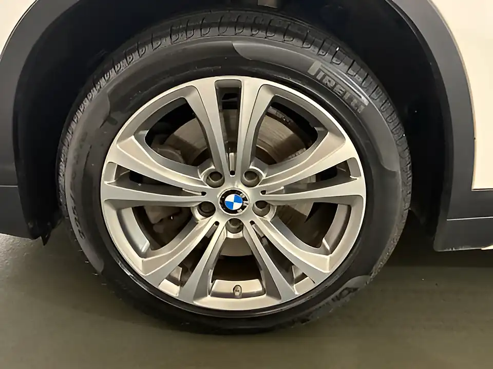 Used 2017 BMW X1 Sport White - Interior and Exterior details 15