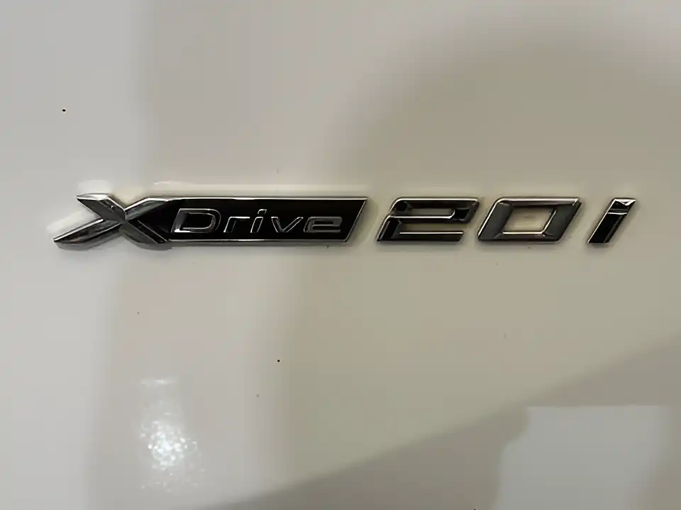 Used 2017 BMW X1 Sport White - Interior and Exterior details 18