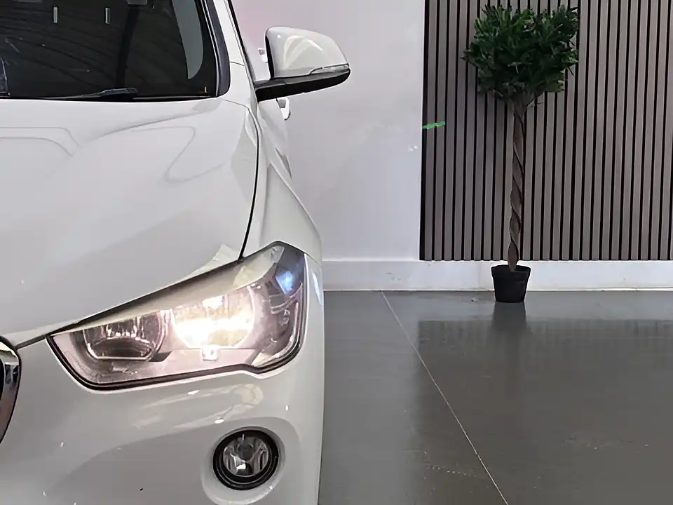 Used 2017 BMW X1 Sport White - Interior and Exterior details 19