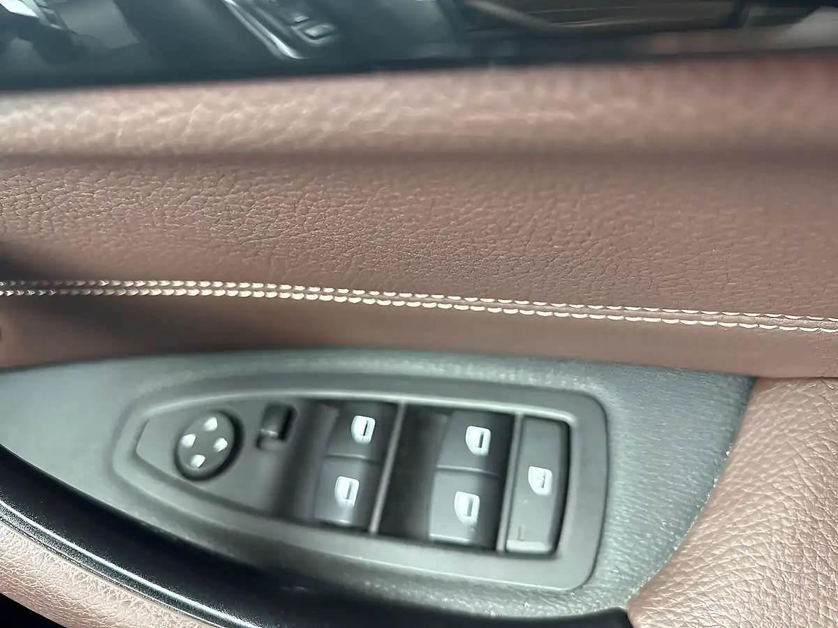 Used 2017 BMW X1 Xline Platinum Silver - Interior and Exterior details 12