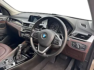 Used 2017 BMW X1 Xline Platinum Silver - Interior and Exterior details 8