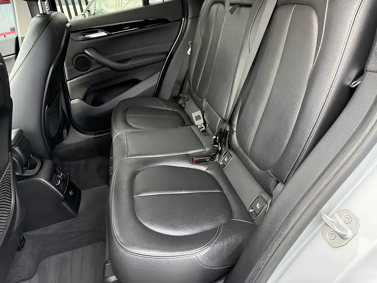 Used 2017 BMW X1 Xline Silver - Interior and Exterior details 17