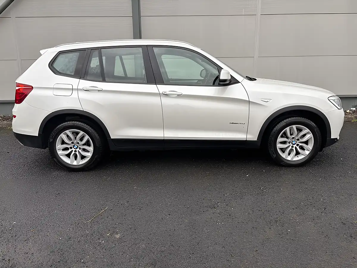 Used 2017 BMW X3 Se White - Interior and Exterior details 4