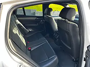 Used 2017 BMW X4 M Sport Alpine White - Interior and Exterior details 10