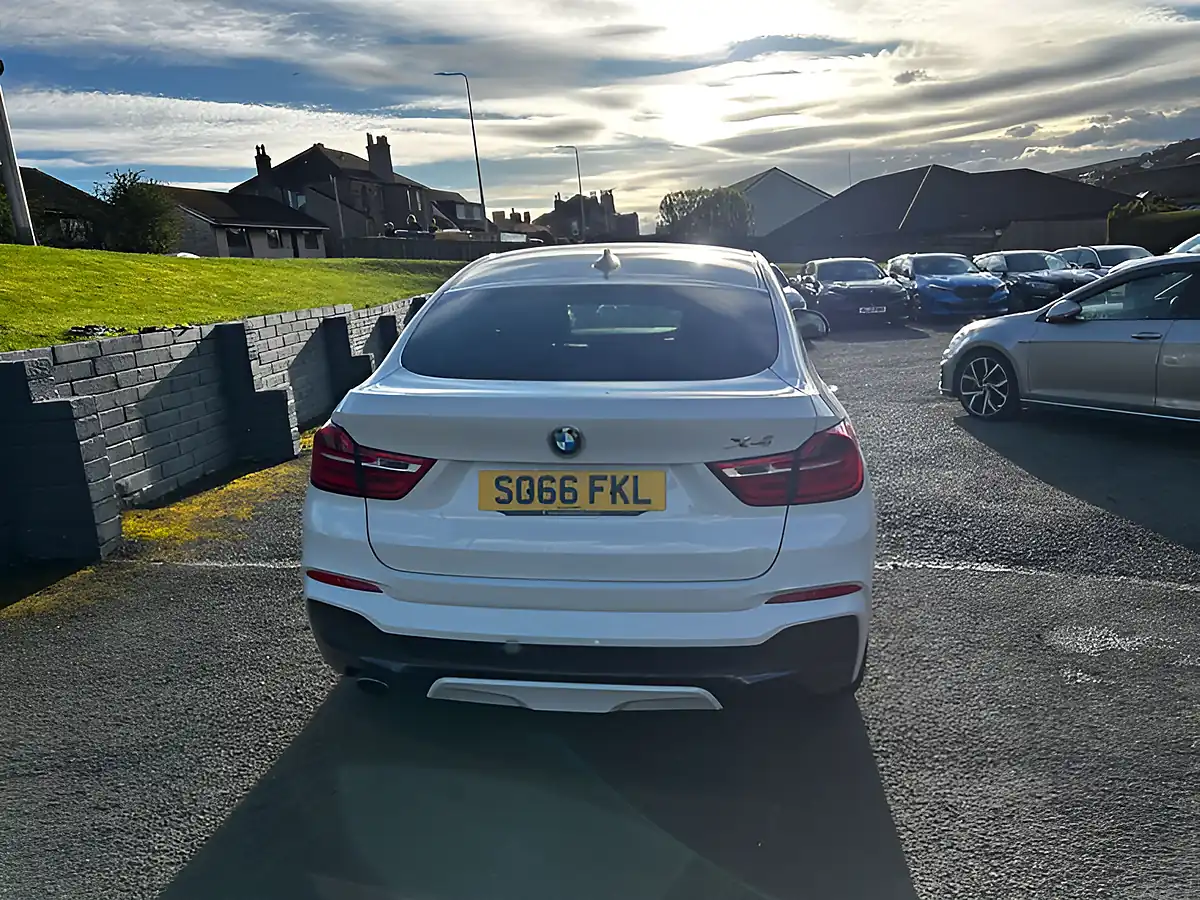 Used 2017 BMW X4 M Sport Alpine White - Interior and Exterior details 4