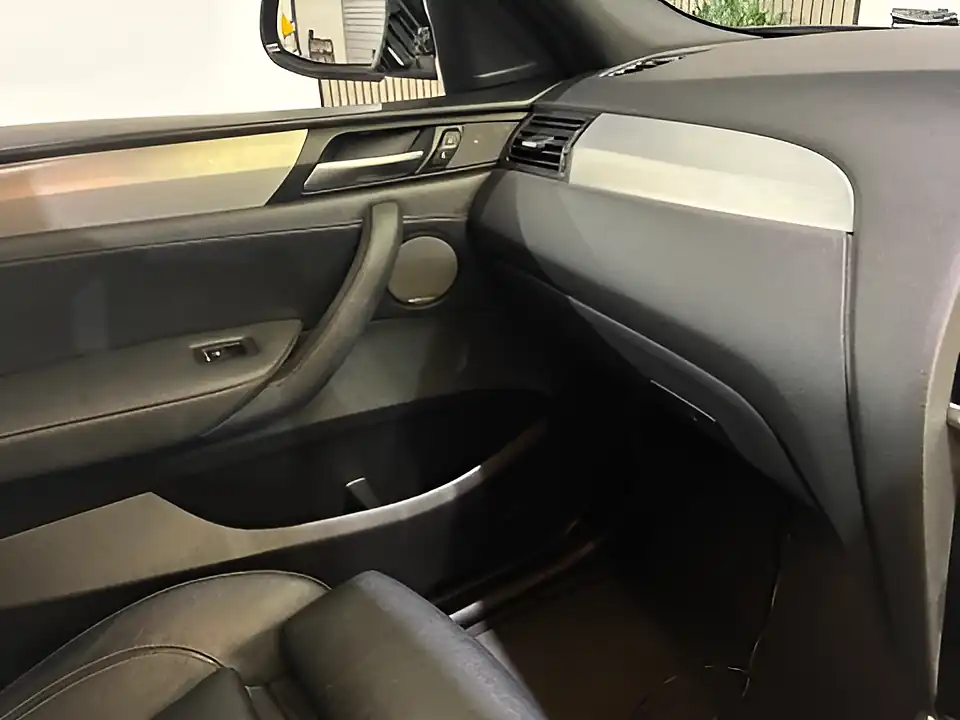 Used 2017 BMW X4 M Sport Black - Interior and Exterior details 17