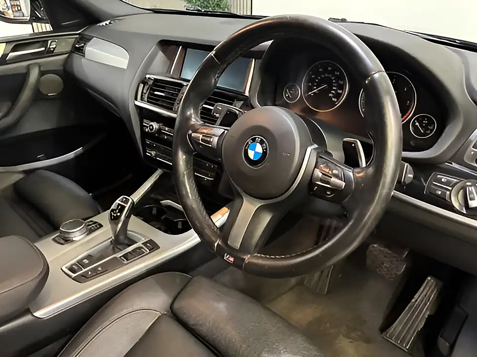 Used 2017 BMW X4 M Sport Black - Interior and Exterior details 3