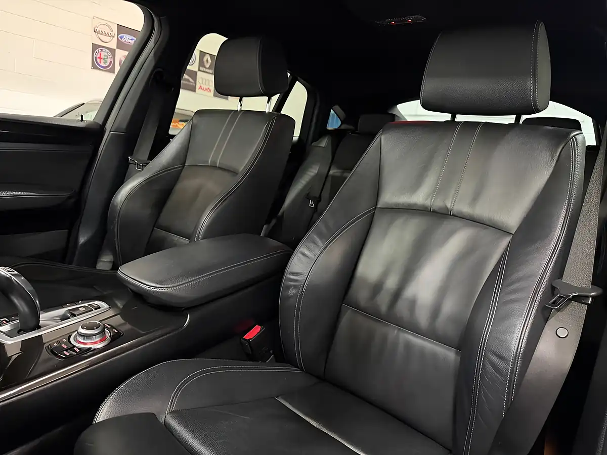 Used 2017 BMW X4 M Sport Black - Interior and Exterior details 12