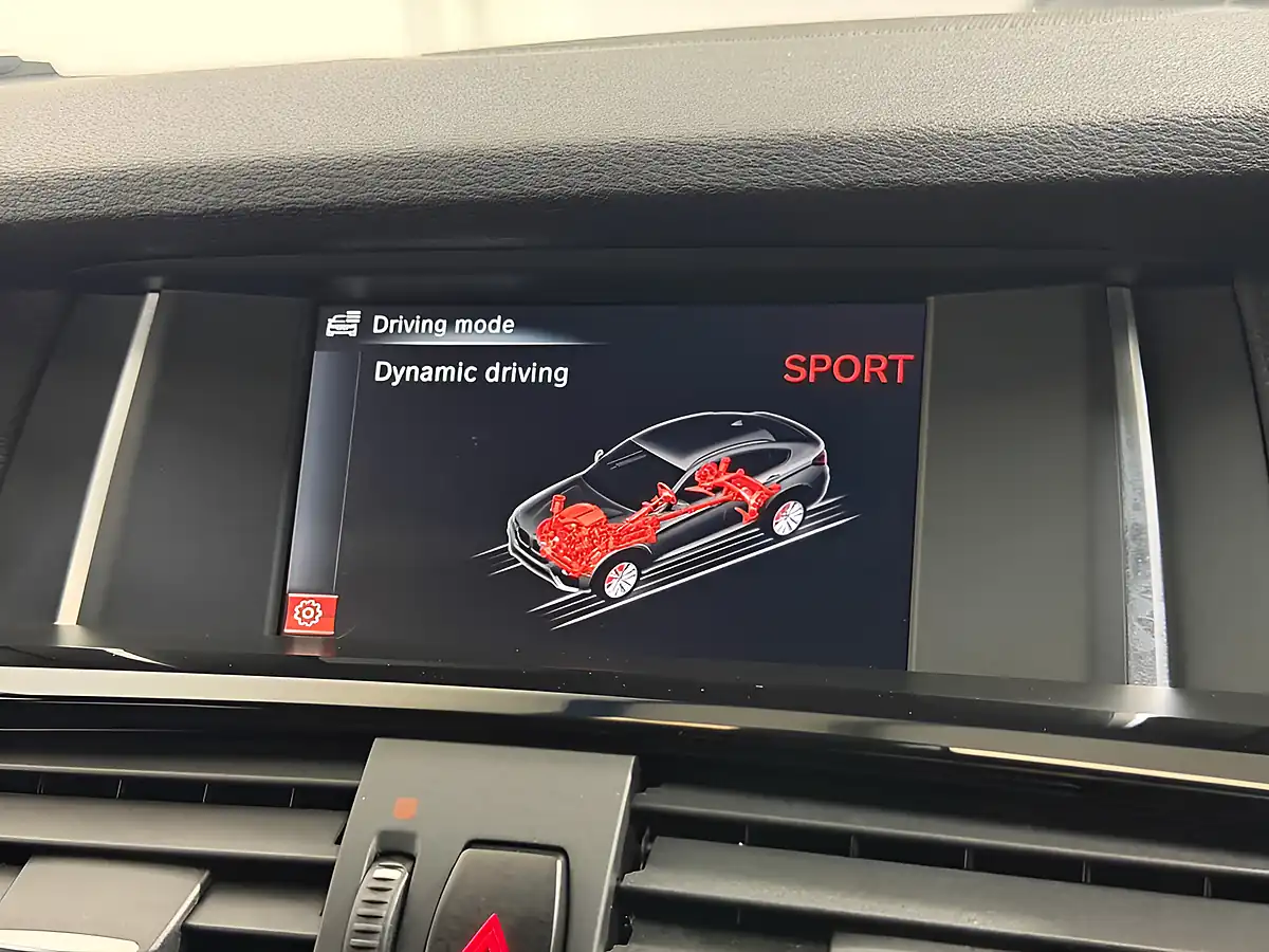 Used 2017 BMW X4 M Sport Black - Interior and Exterior details 15