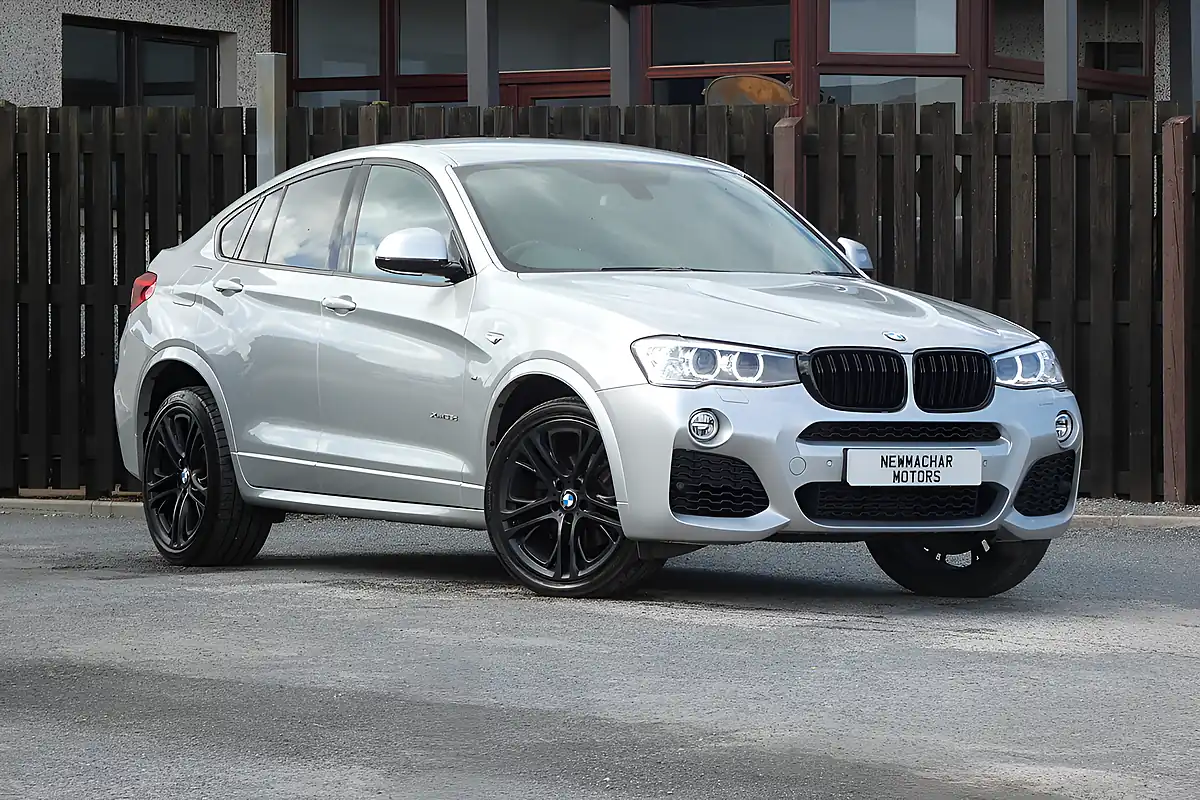 Used 2017 BMW X4 M Sport Glacier Silver - Front View
