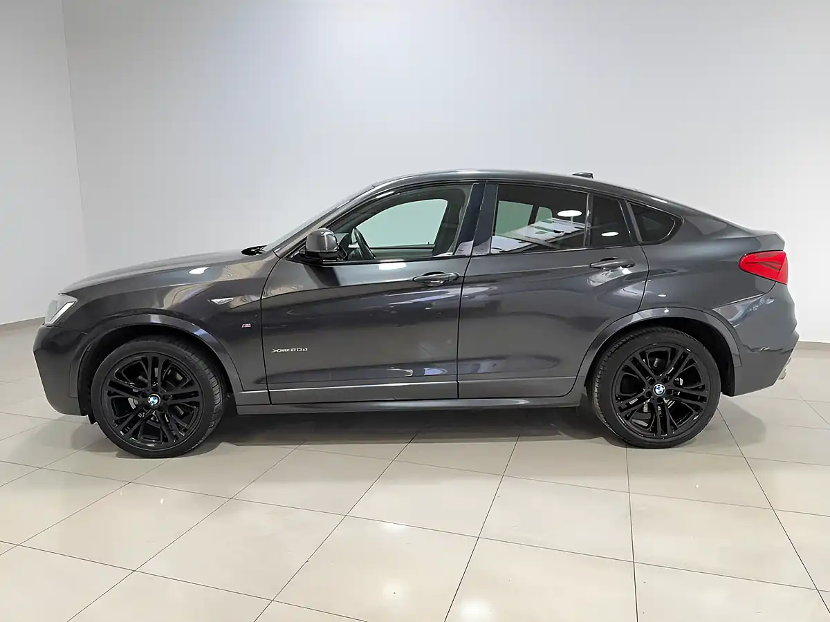 Used 2017 BMW X4 M Sport Grey - Interior and Exterior details 5