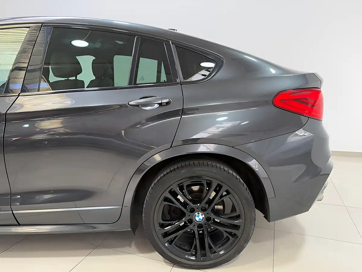 Used 2017 BMW X4 M Sport Grey - Interior and Exterior details 6