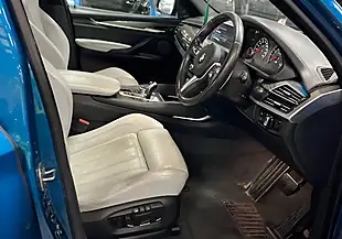 Used 2017 BMW X5 M Blue - Interior and Exterior details 9
