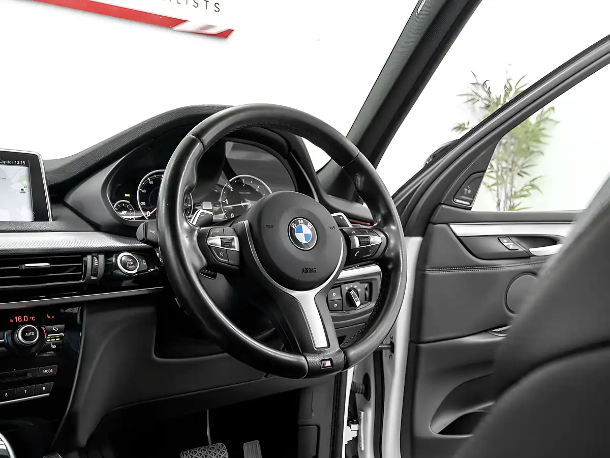 Used 2017 BMW X5 M Sport Alpine White - Interior and Exterior details 13