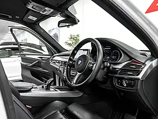 Used 2017 BMW X5 M Sport Alpine White - Interior and Exterior details 16