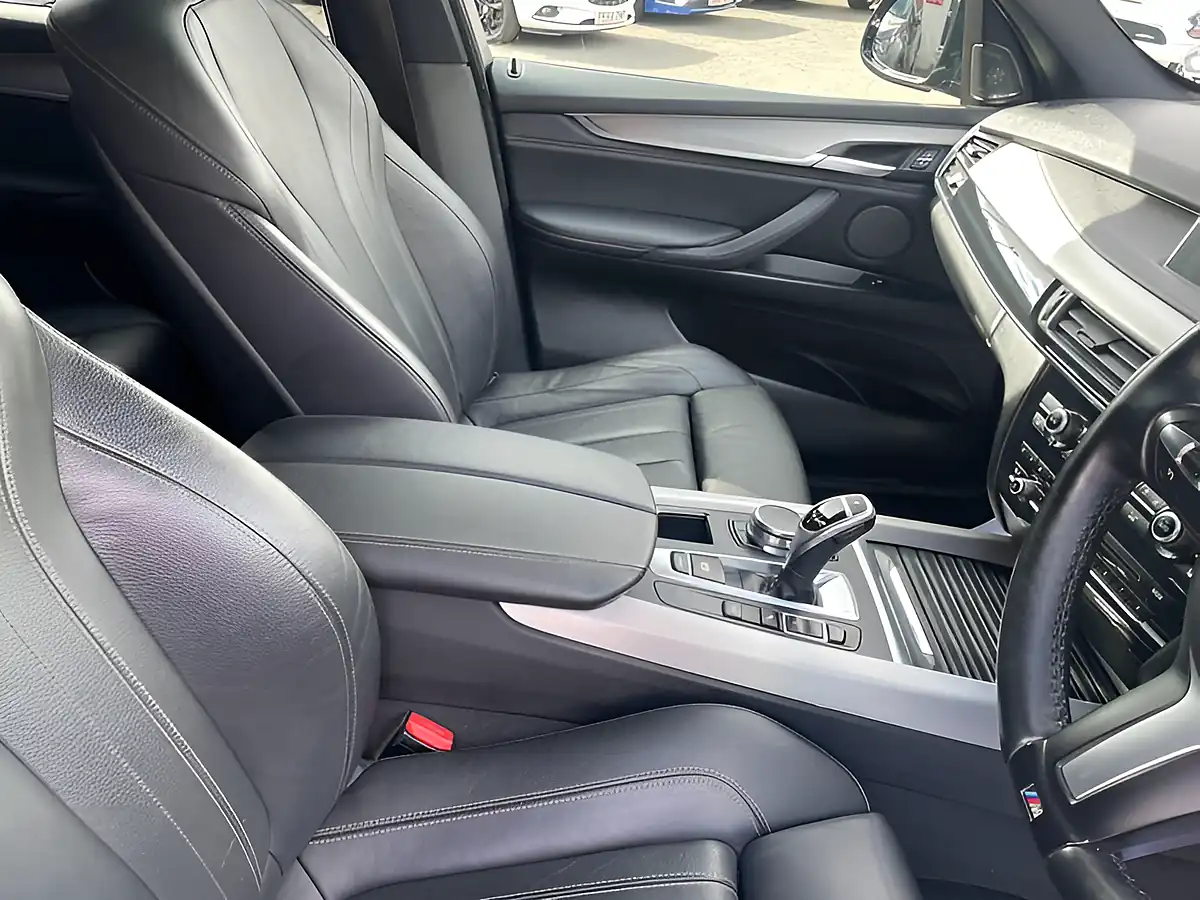 Used 2017 BMW X5 M Sport Black - Interior and Exterior details 10