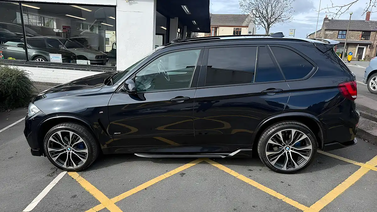 Used 2017 BMW X5 M Sport Black - Interior and Exterior details 12