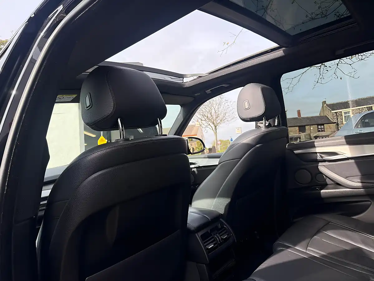 Used 2017 BMW X5 M Sport Black - Interior and Exterior details 14
