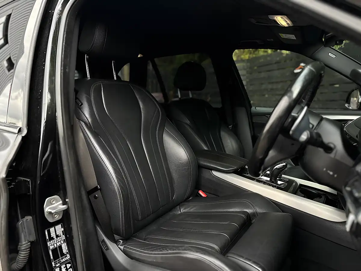 Used 2017 BMW X5 M Sport Black - Interior and Exterior details 8