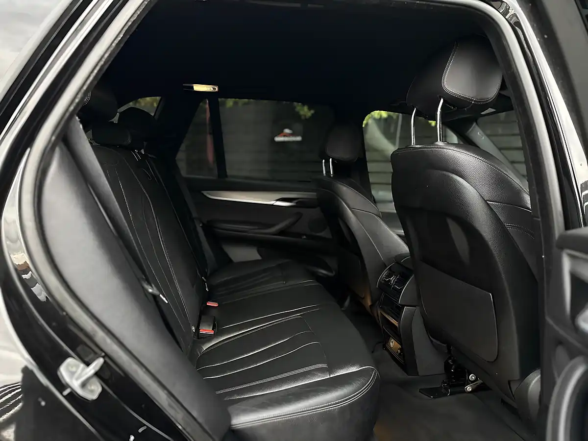 Used 2017 BMW X5 M Sport Black - Interior and Exterior details 9