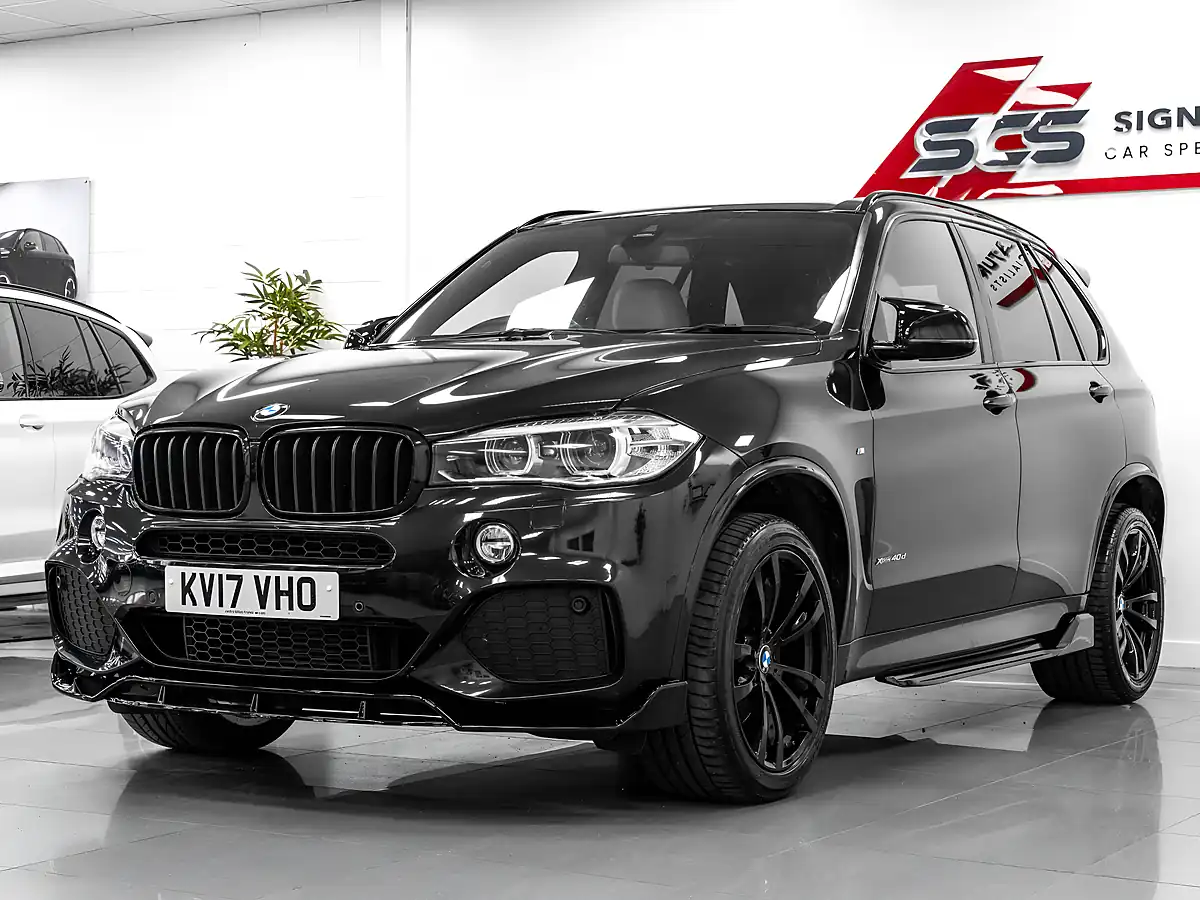 Used 2017 BMW X5 M Sport Black Sapphire - Front View