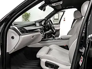 Used 2017 BMW X5 M Sport Black Sapphire - Interior and Exterior details 11