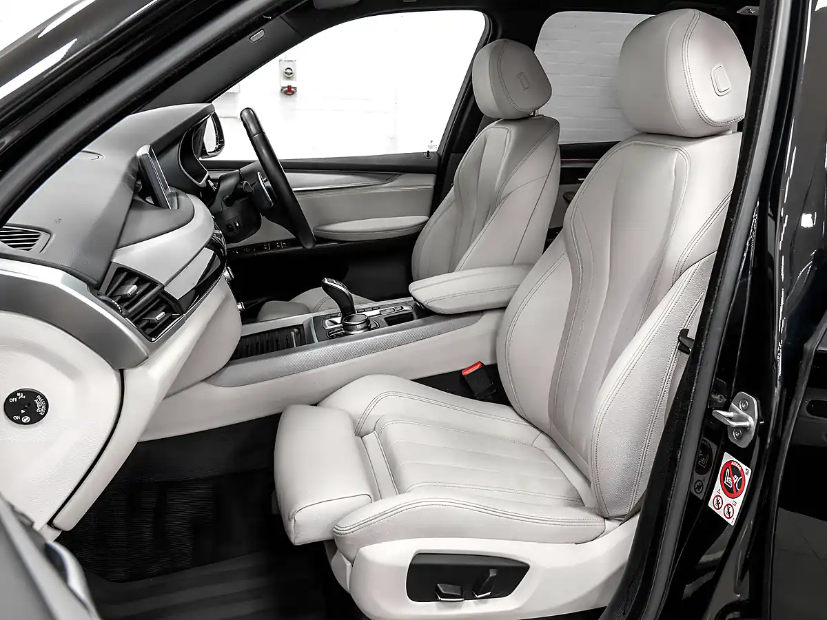 Used 2017 BMW X5 M Sport Black Sapphire - Interior and Exterior details 13