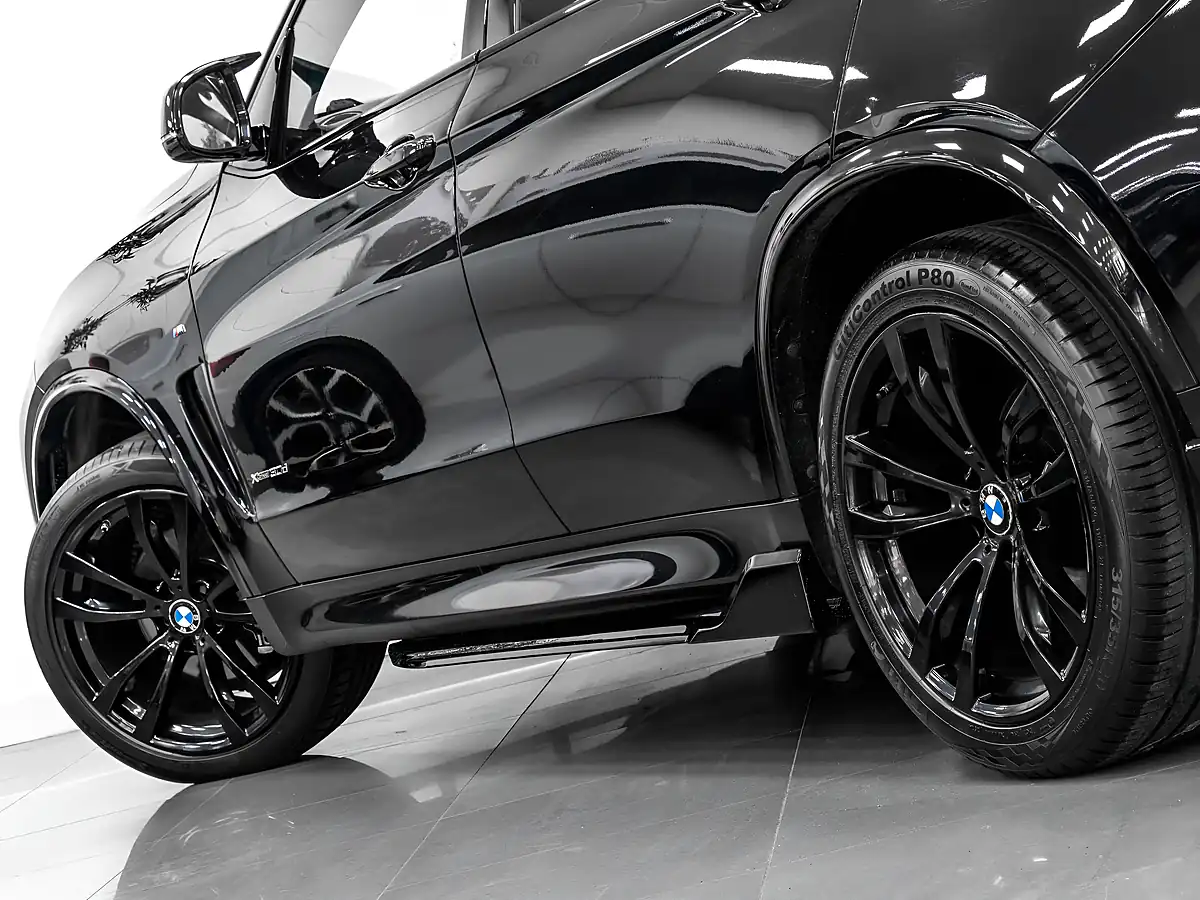 Used 2017 BMW X5 M Sport Black Sapphire - Interior and Exterior details 10