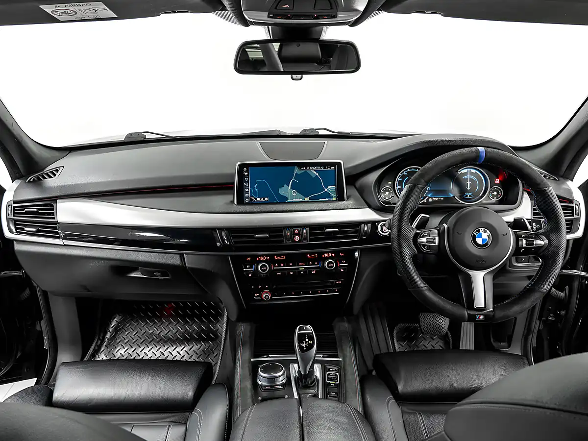 Used 2017 BMW X5 M Sport Black Sapphire - Interior and Exterior details 12